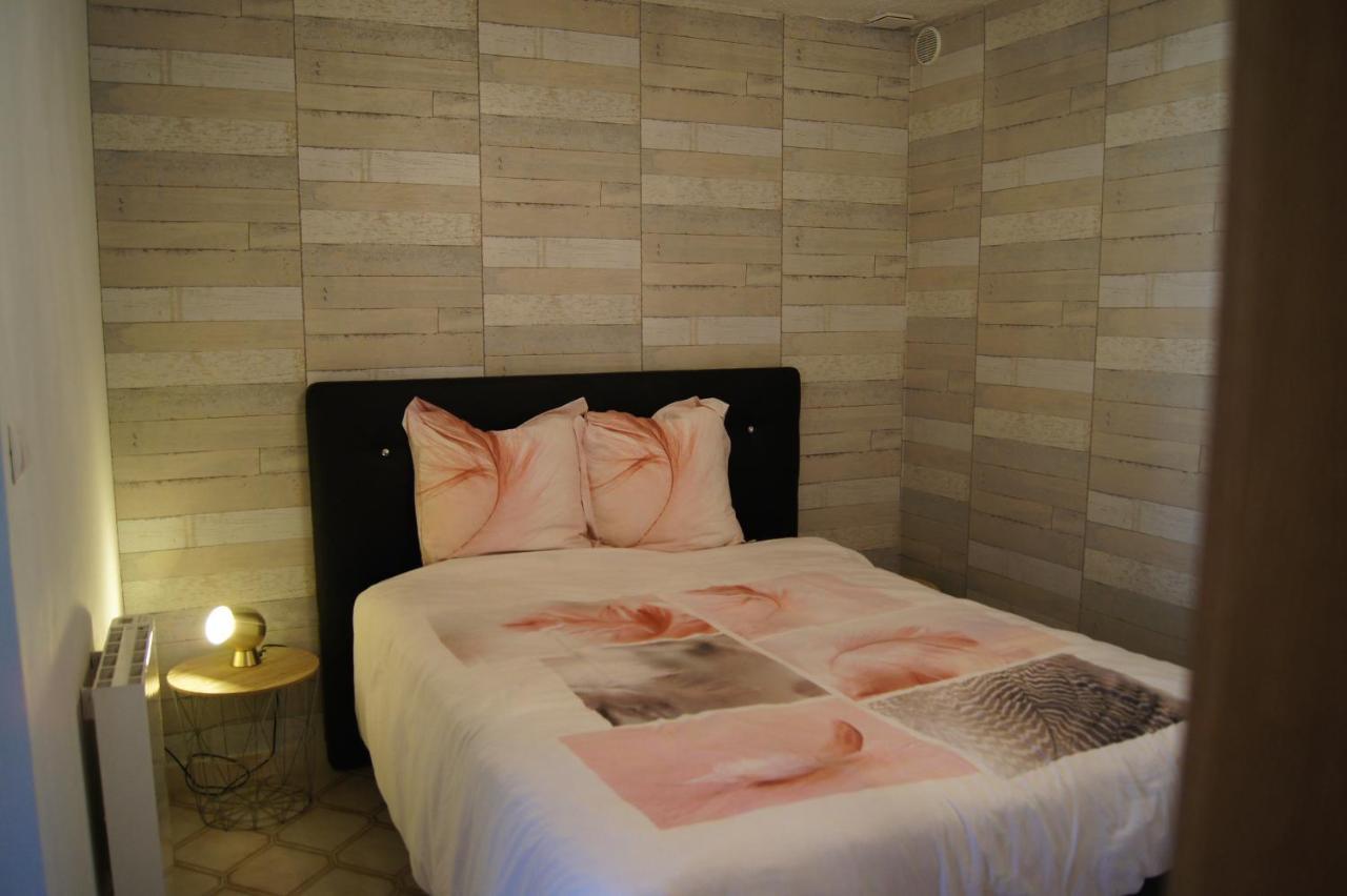 Appartement Proche Bord De Mer Плугану Екстериор снимка