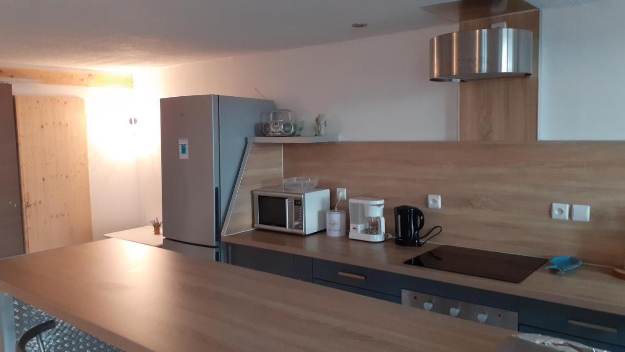 Appartement Proche Bord De Mer Плугану Екстериор снимка